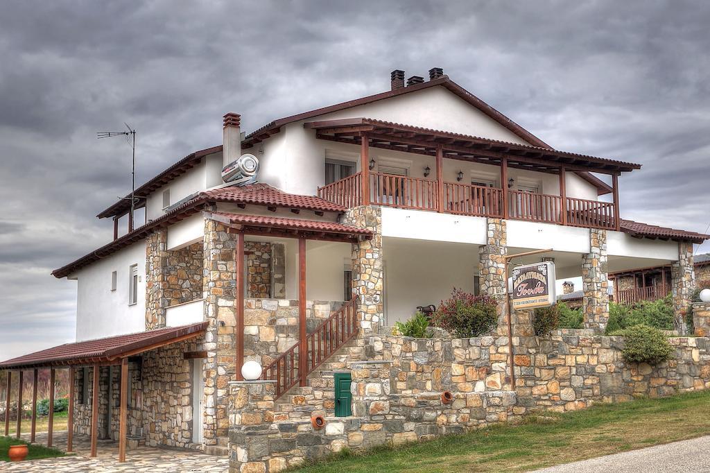 Toula Rooms Ángistron Exterior foto